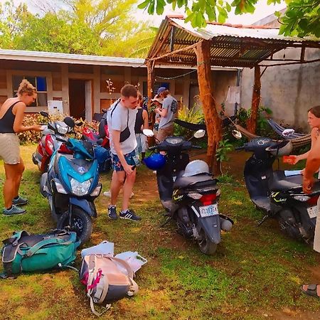 Rustic House Hostel Moyogalpa Bagian luar foto