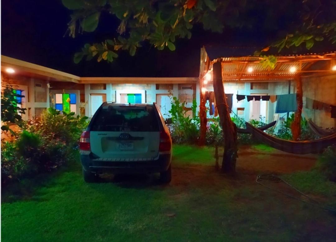 Rustic House Hostel Moyogalpa Bagian luar foto