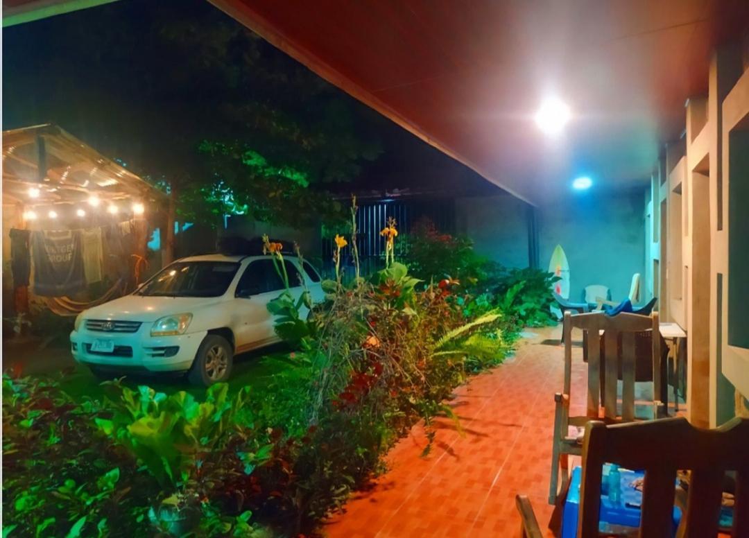 Rustic House Hostel Moyogalpa Bagian luar foto