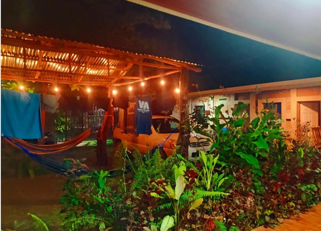 Rustic House Hostel Moyogalpa Bagian luar foto
