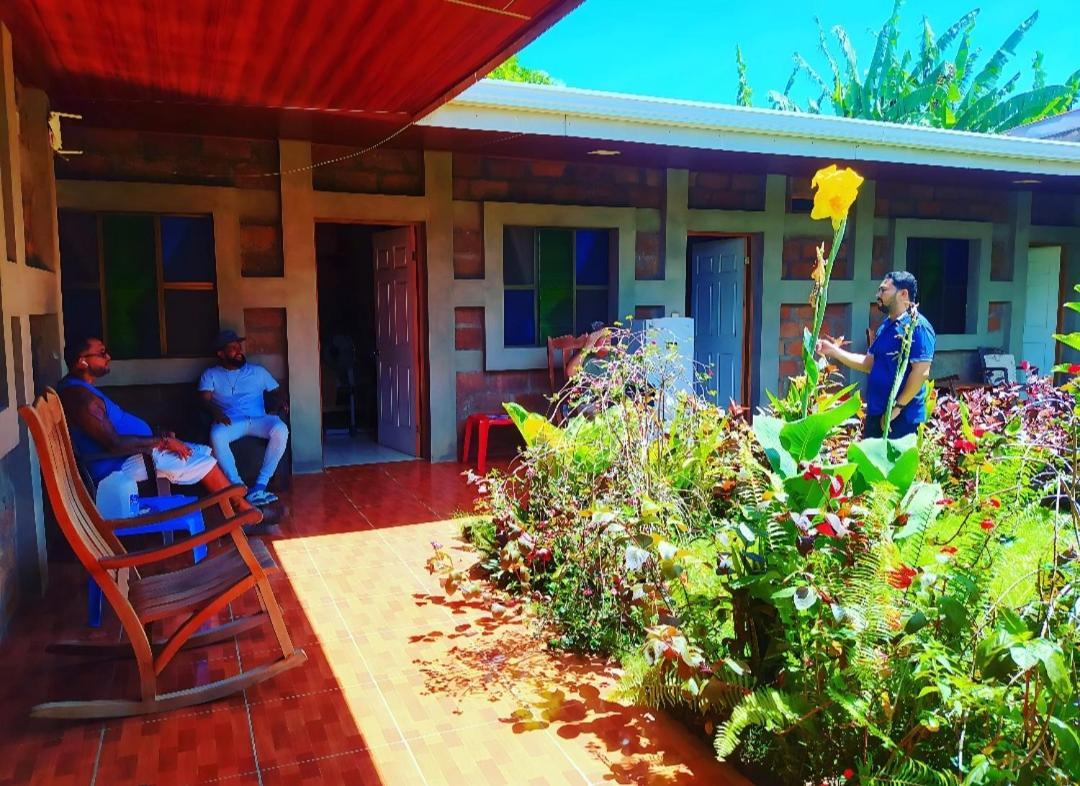 Rustic House Hostel Moyogalpa Bagian luar foto